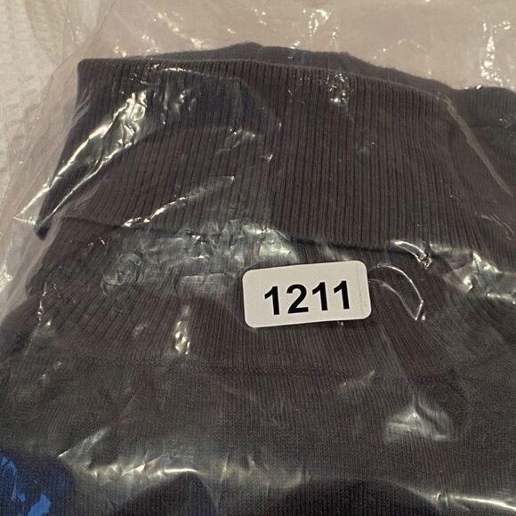 1211 Dolce Medium Turtleneck Dark Grey Long Sleeves New - Picture 7 of 7